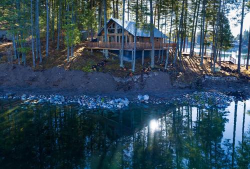 Bigfork House | Deer Island