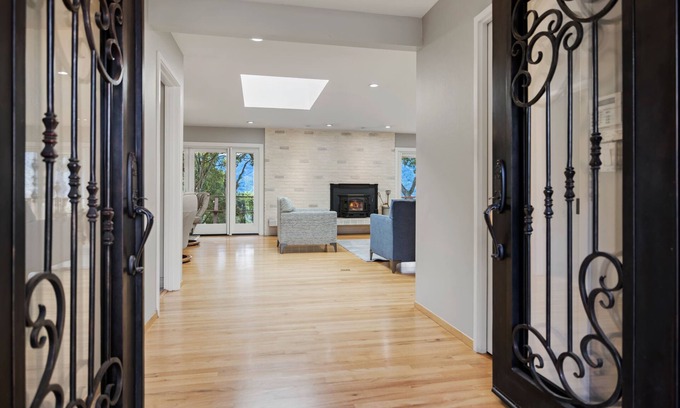 Carmel Valley House | Deer Meadow 4BR 3Ba w Valley Views 30 Night Min
