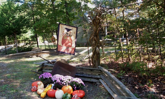 Keene Cabin | DEER RIDGE CABIN IS YOUR PERFECT, PRIVATE AND COZY GETAWAY!