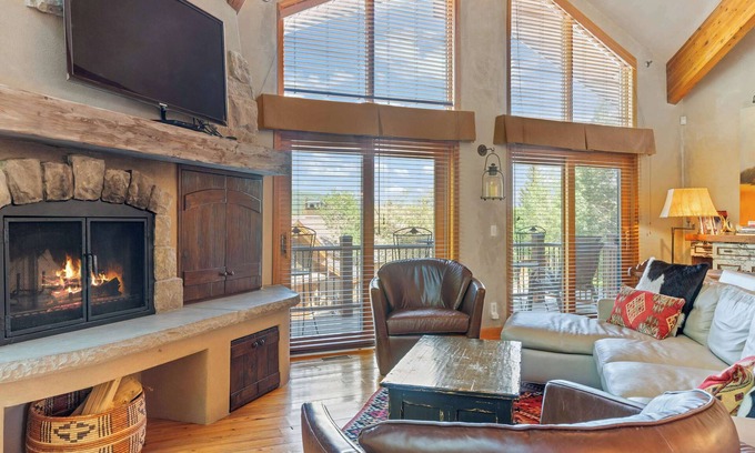 Deer Valley House | Deer Valley 4BR Ski Retreat, Private Hot Tub