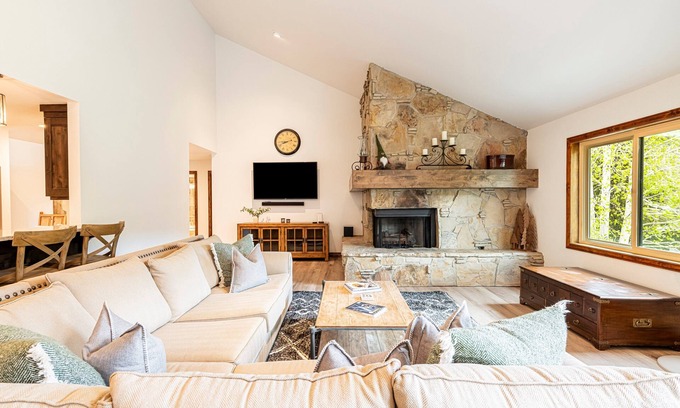 Deer Valley House | Deer Valley Fawngrove Woodland Escape