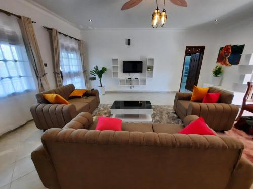 Buloba Apartment | Deerwood Family Apartments, Bulenga