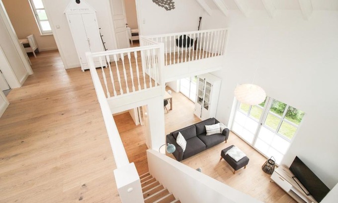 Neu Hauen House | DeichGalerie89