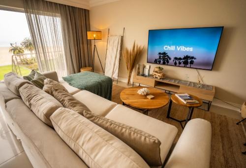 Rand Rifles Villa | Deja Blue Beachfront Villa, Newly renovated