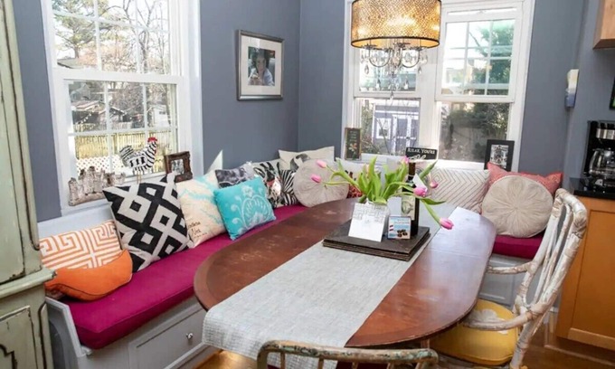 Del Ray House | Del Ray Designer Home walk to Shops, Cafes, Fun