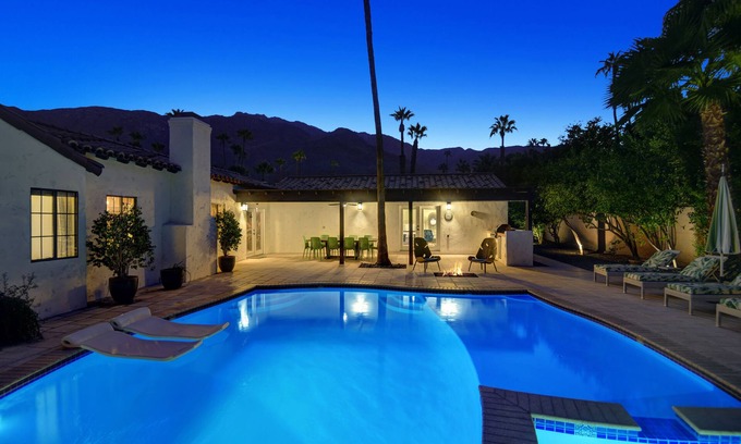 Vista Las Palmas House | Del Sol Retreat - Old Las Palmas.