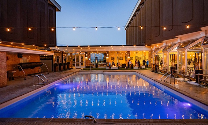 Traverse City Hotel | Delamar Traverse City