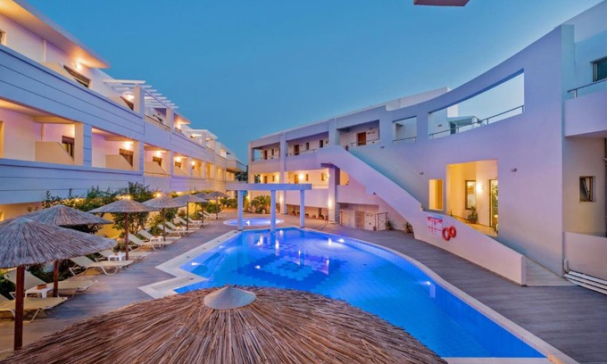Paralia Kourna Apartment | Delfina Boutique Hotel