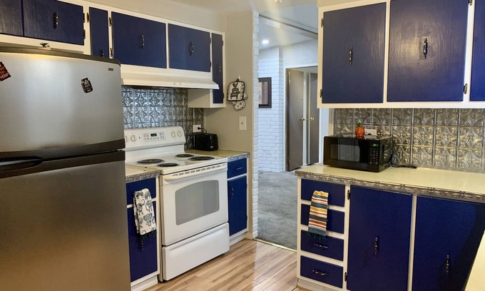 Buena Vista House | Delightful 3 bedroom house with deck/trails/nature