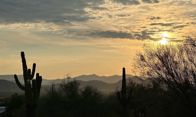 Desert View Village Apartment | Delightful and sunny studio apartment with AC in NW Phoenix