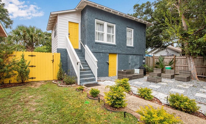 South Pensacola House | Delightful Dog-Friendly Cottage | Downtown Pensacola | My Beach Getaways