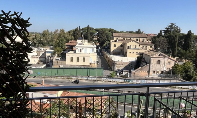 Suburbio VII Portuense Apartment | Delightful penthouse with panoramic views