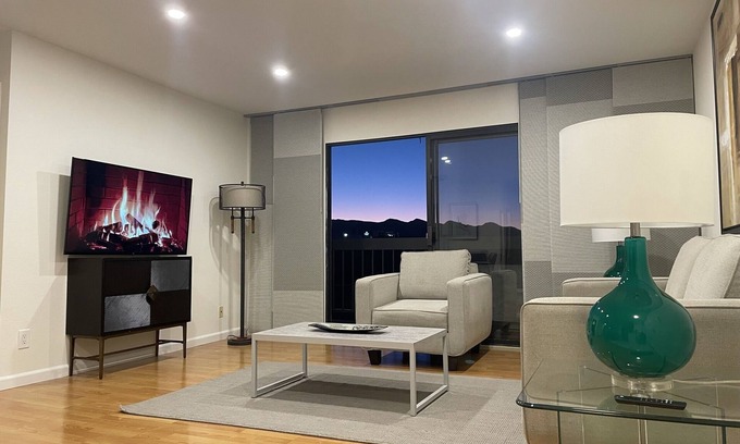 Downtown Apartment | Delightful, Sunny 2-BD 2-Bath Central Glendale, huge balcony and mountain views