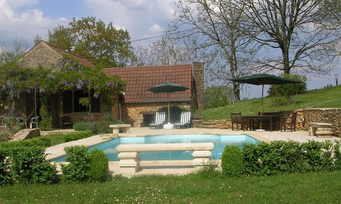 Le Buisson-de-Cadouin House | Delightfully Restored Stone House with own swimming pool