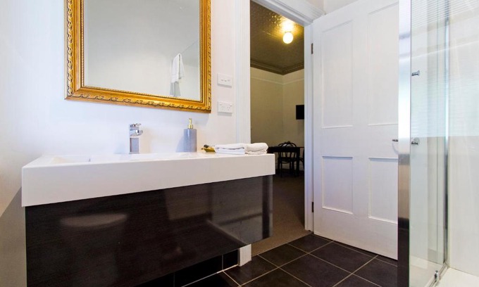 Deloraine Hotel | Deloraine Hotel