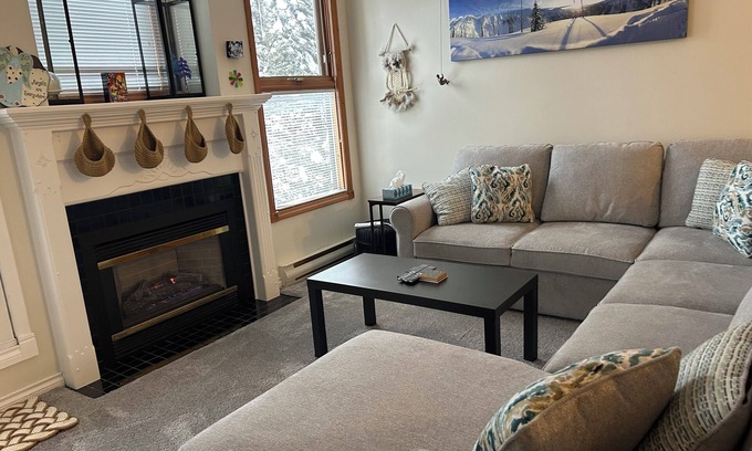 Silver Star Mountain Condo | Deluxe 2 Bed/2 Bath in Grandview building, private laundry, gas fireplace, patio