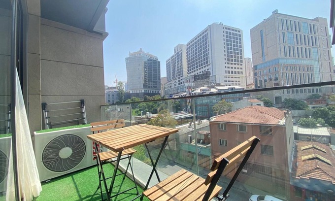 Gumussuyu Mahallesi Apartment | Deluxe 2 Bedrooms Balcony Residence
