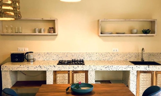 Jambiani Apartment | Deluxe apartment 2 for 2 people with AC, openplan kitchen and AC Villa Bahati