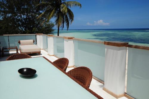 Kiwengwa Apartment | Deluxe Beachfront Penthouse with Panoramic Ocean Views