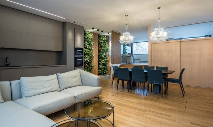 Vizivaros Apartment | Deluxe Castle Apartment with Private Sauna