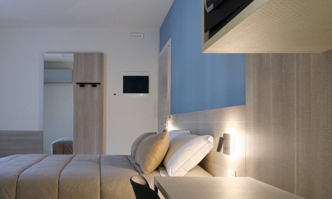 Porto Viro Apartment | Deluxe Double Room