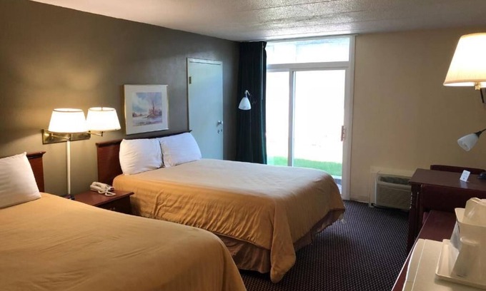 Worthington Hotel | Deluxe Double Room With Two Double Beds Non-Smoking