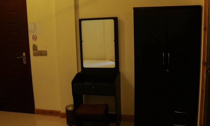 Mathiveri House | Deluxe Double Room with Balcony
