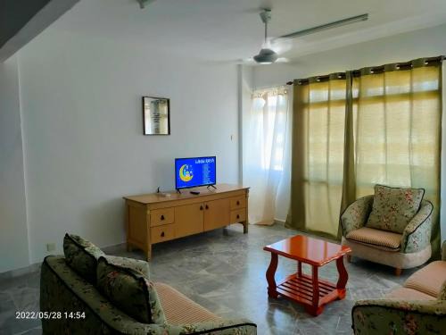 Tanjung Tanah Merah Apartment | Deluxe Family Beach Condo PortDickson