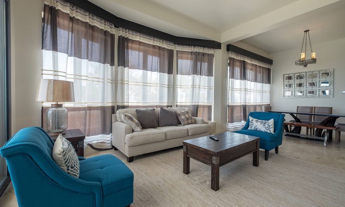San Pedro Condo | Deluxe Ocean Front Suites A2- Pool/Jacuzzi/heart of Town