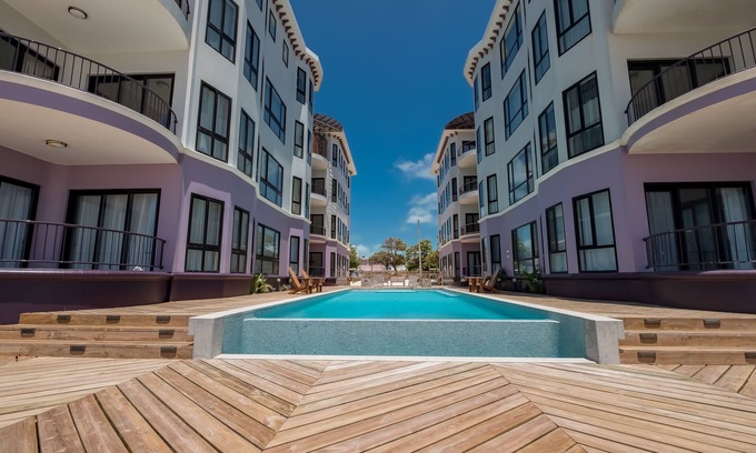 San Pedro Condo | Deluxe Ocean View Suites D1- Pool/Jacuzzi/heart of Town