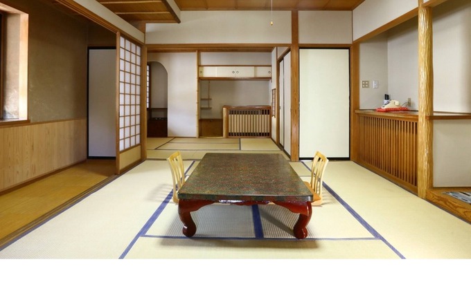 Nozawaonsen House | Deluxe Room A popular inn in the center of Nozawa Onsen 1 night with dinner breakfast / Shimotakai-gun Nagano
