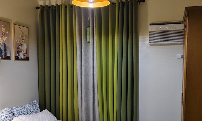 Binan City Condo | Deluxe Studio - Fast WiFi, 55" UHD TV with Netflix & Prime Video, Free Pool