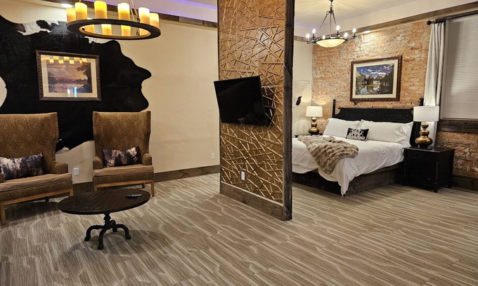 Miles City Hotel | Deluxe Studio Suite in Downtown Miles City MT