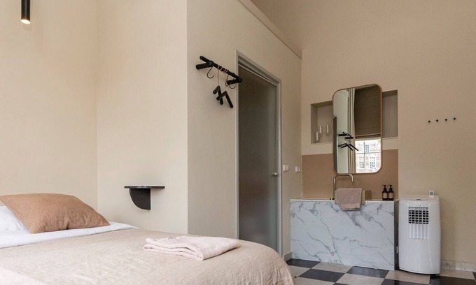 Goes House | Deluxe stylish room (20m2 fully renovated)