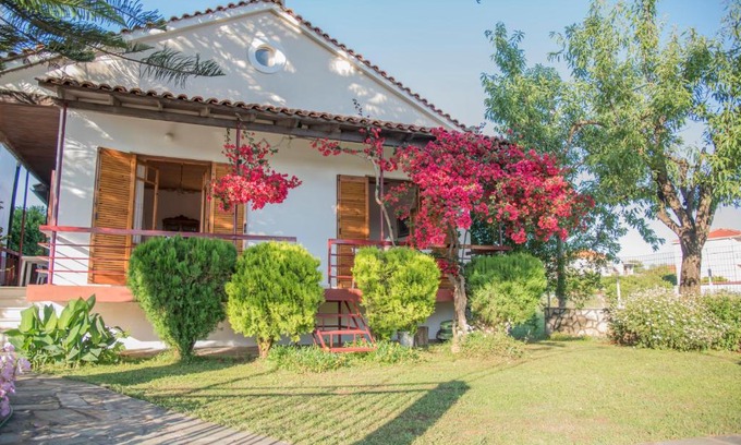 Mytikas House | Demetra