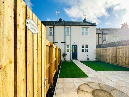 Leven House | Denburn Cottage