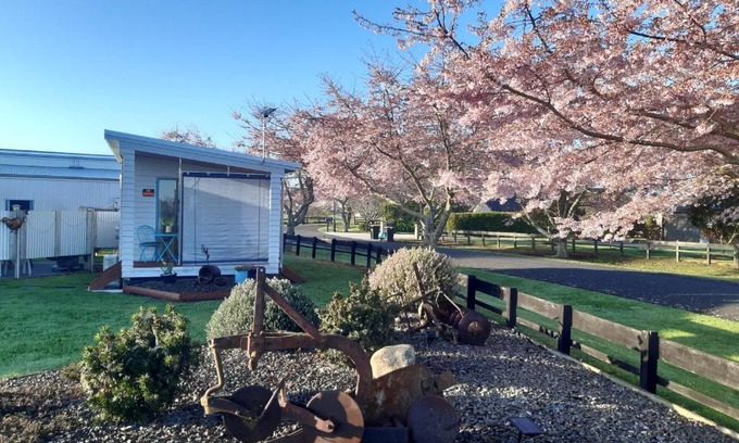 Matamata Bed & Breakfast | Denchys B&B