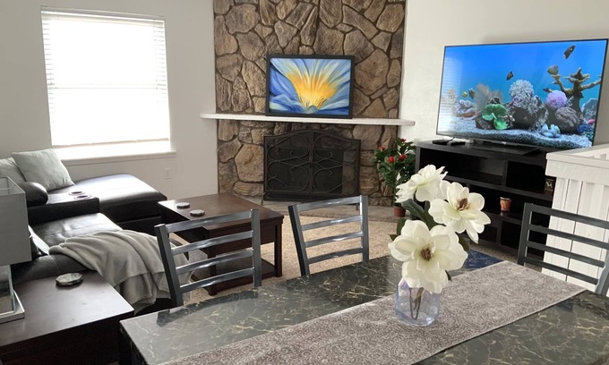 North Westminster Condo | Denver nice and clean 2bdr, great location close to I-25. FREE parking & WIFI