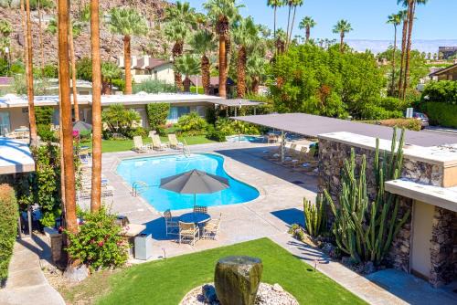 Historic Tennis Club Hotel | Desert Hills - 21 and Over