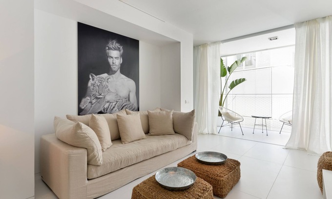 Talamanca Apartment | design apartment for 4 people at the best location. In front of PACHA & Lío.