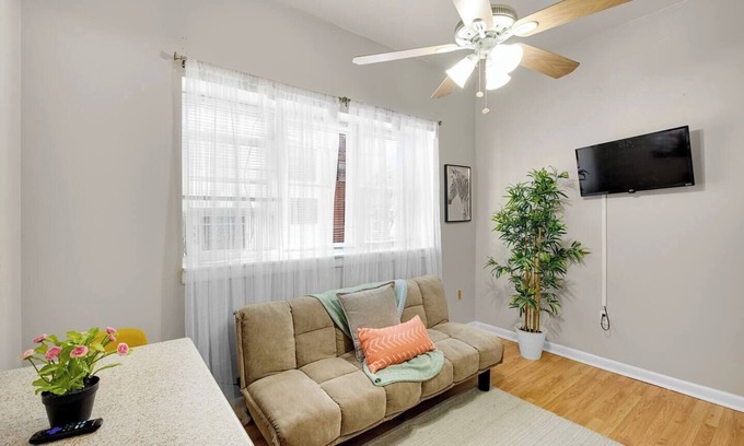 Bella Vista Apartment | Design-Led 1BR in Prime Spot