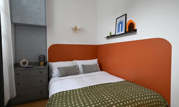 Angel Apartment | Designed Ensuite Bedroom Unit Close to Angel Stn