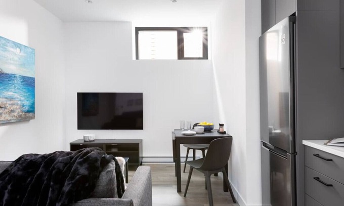 Arbutus Ridge Apartment | Designer 1 Bdr Garden Suite - Arbutus/Kits/UBC