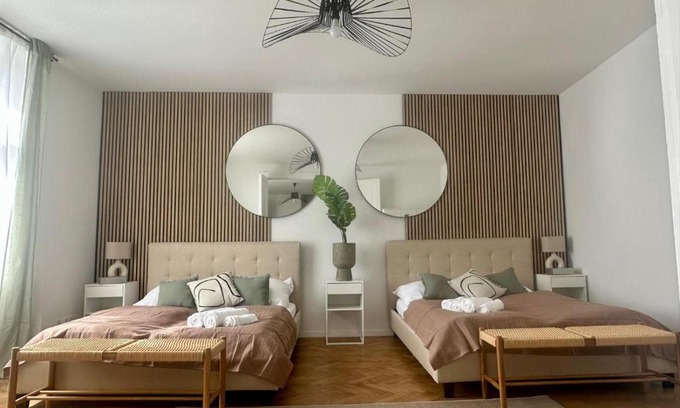 Matzleinsdorf Apartment | Designer Apartment Near Main Station
