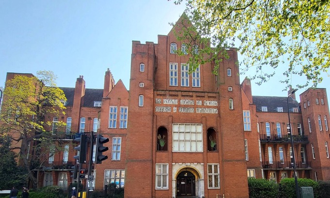 Oval Apartment | Designer Flat Opposite Oval Tube 10 min to Big Ben