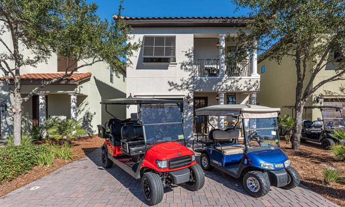 Villa Lago House | Designer Golf Course Home ~ 2 Golf Carts ~ Gated Resort