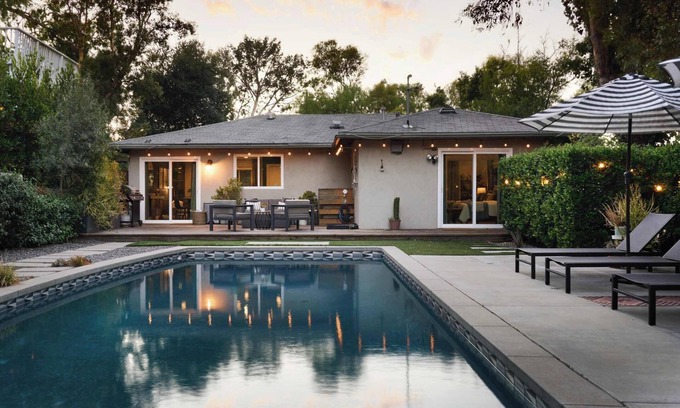Hollywood Hills House | Designer Hollywood Hills Hideaway near Universal