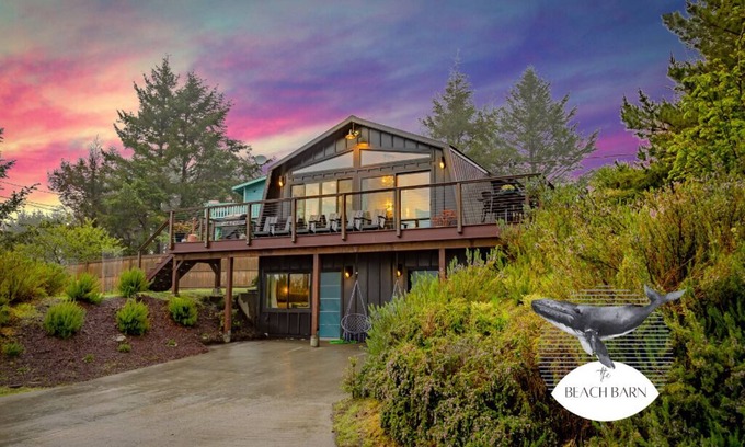 Shelter Cove House | Designer Home with Ocean View Hot Tub