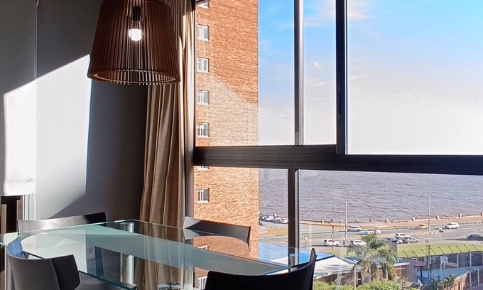 Montevideo Apartment | Designer place with great view on the promenade, up to 6 guests; inside garage