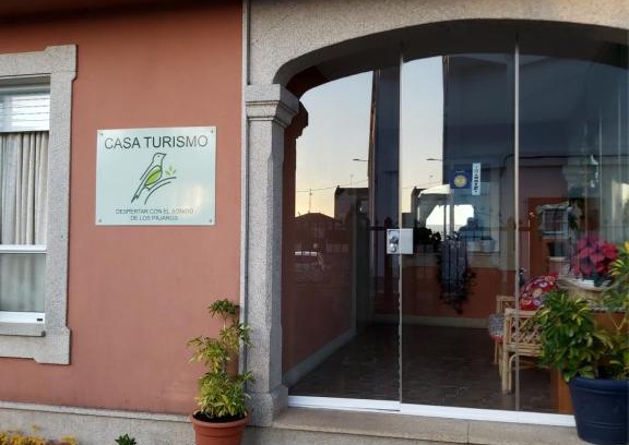 Catasol House | Despertar con el sonido de los pajaros